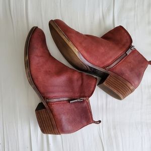 Lucky Brand Reddish Brown Booties
